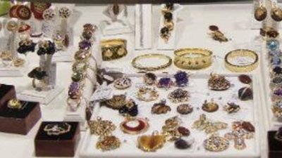 Международная выставка-ярмарка "Лучшие украшения России. Питер-Ювелир 2013"