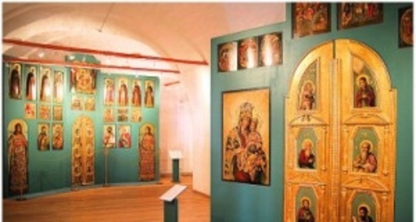 Петербургский "Яхонт" представляет богатую коллекцию икон