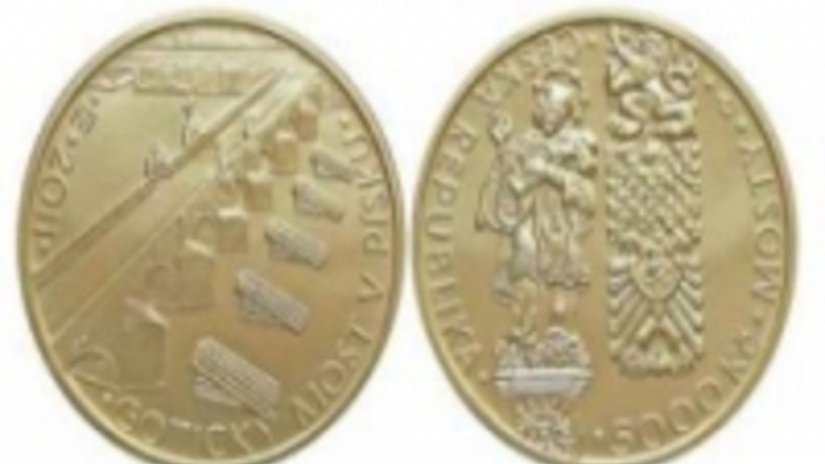 Национальный банк Чехии выпустил очередную золотую монету из серии «Мосты Чехии»