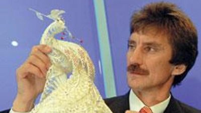 Президент «Алмаз-Холдинг» Флун Гумеров подвел итоги 2011 года.