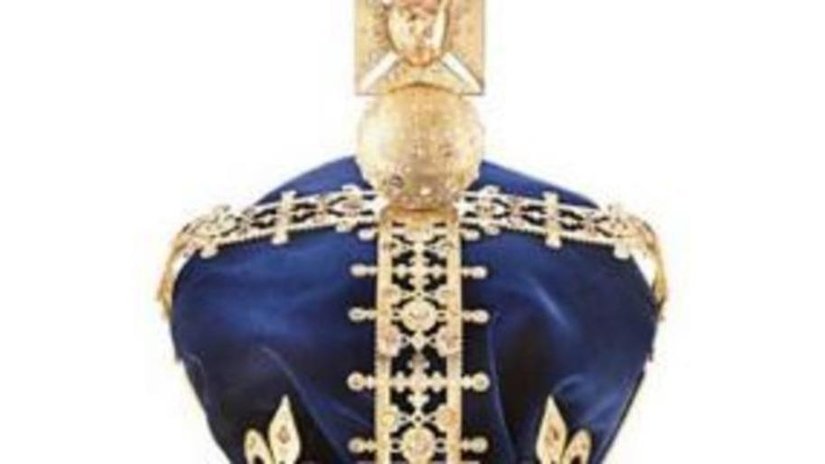 Миниатюрная копия короны Британской империи в честь бриллиантового юбилея Елизаветы II от De Beers