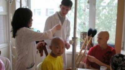 Ювелирные изделия и картины, которые продадут 10 июня на аукционе в Улан-Удэ, помогут детям больным раком