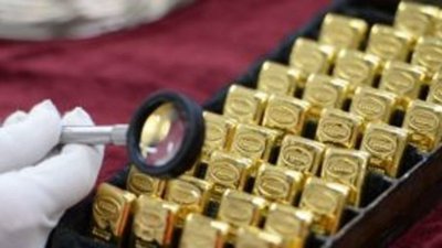 Сбербанк начал торговать драгметаллами - пока для юрлиц