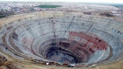 Правительство передало АК «АЛРОСА» алмазное месторождение «Трубка «Заря»