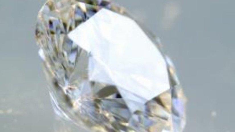 В Испании грабитель проглотил бриллиант