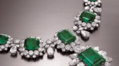 Легендарное колье Элизабет Тейлор покажут на парижском Биеннале антикваров