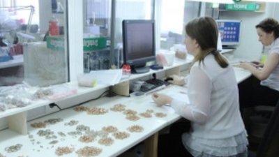 Ювелирный завод «Аквамарин» готовится отметить 15-летие