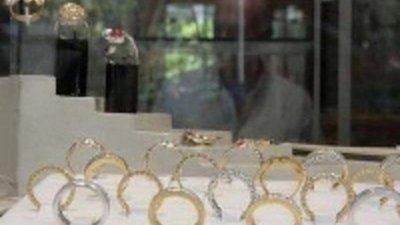 В Уфе ювелир похищала кольца клиентов