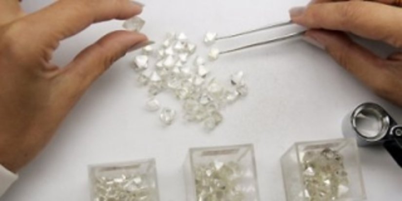 Намибия и De Beers временно продлят соглашение о продаже алмазов