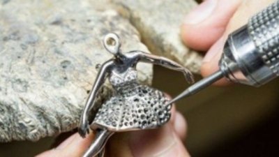 Увековеченная грация: балерины от Van Cleef & Aprels
