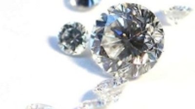 Бриллиантовая индустрия провинции Гуандун КНР в 1-м полугодии 2010 - полет нормальный