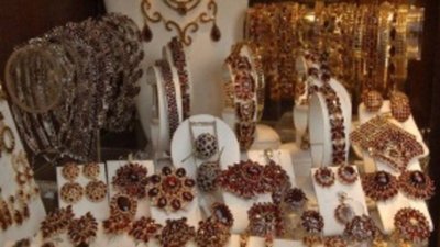 20% россиян считает самым благонадежным покупку золота или драгоценностей