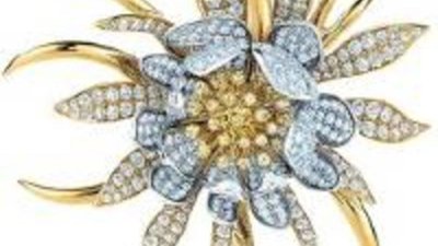 Цветочная брошь от Ashli Jewelers