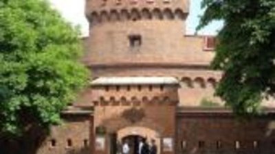 В Музее янтаря появились бриллианты из коллекции "Эрмитаж"