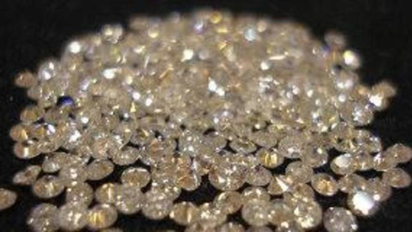 До конца года будет осуществлена дополнительная закупка алмазов "АЛРОСА" в Гохран