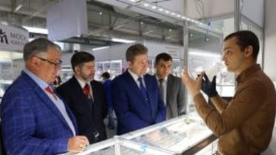 25 апреля в Красноярске открылась выставка «Ювелирный салон Сибири»