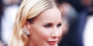 Елена Летучая блеснула своими прелестями на фестивале в Каннах