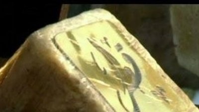 В Ливане сделали мыло с золотом и бриллиантами