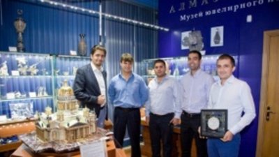 Владелец иранской ювелирной компании Keshtiaray посетил центральный офис компании "АЛМАЗ-ХОЛДИНГ"