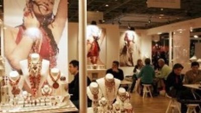 Итальянские ювелиры представляют технологические новинки на выставке IIJS в Мумбаи