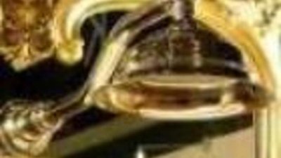 Открылась чугунная выставка