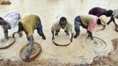 Ботсванский экспорт алмазной продукции упал на 82% в августе 2012 года