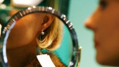 Украшения с бриллиантами продаются все хуже