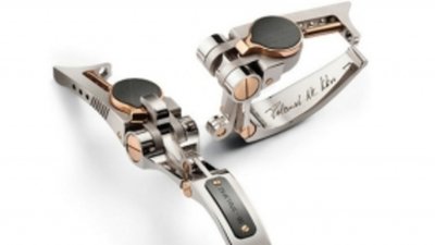 Элитные украшения из автоматов Калашникова