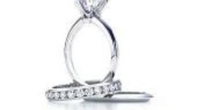 Tiffany продолжает спор с eBay