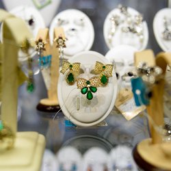 Ювелирная-выставка продажа «Сокровища Петербурга» засияют в середине лета в центре Северной столицы