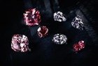 Гонконг ювелирные изделия, часы в продаже +1% в июле