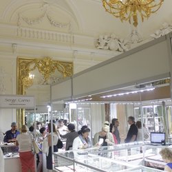 С 8 по 11 декабря в преддверии празднования Нового года пройдет ювелирная выставка-продажа «Сокровища Петербурга»