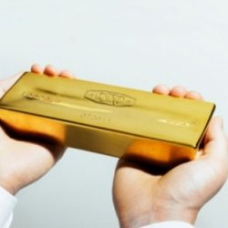 В 2013 году цена на золото будет расти