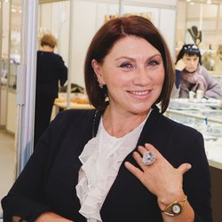 Ювелирная выставка на Старом Арбате покорила сердца москвичей и гостей столицы