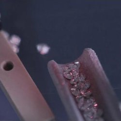 Швейцарский геммологический институт разработал прибор для идентификации мелких бриллиантов