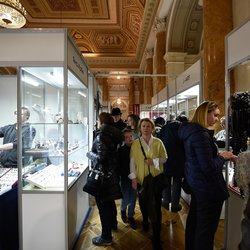 С 23 по 26 августа 2018 г. пройдёт самый масштабный  ювелирный проект этого лета -  Ювелирная выставка «Сокровища Петербурга».