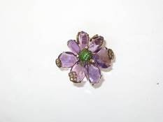 Больные раком дети создают украшения для знаменитостей под руководством известного ювелира