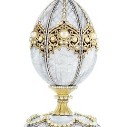 Впервые с 1917 Fabergé представила яйцо "империал класса"
