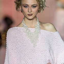 Минувшая неделя для российской индустрии моды прошла с блеском золота и драгоценных камней