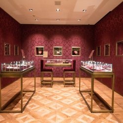 В России открылся первый в мире  ювелирный бутик Dolce & Gabbana