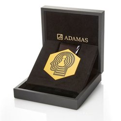 Медаль в единственном экземпляре создана АДАМАС для Турнира претендентов FIDE