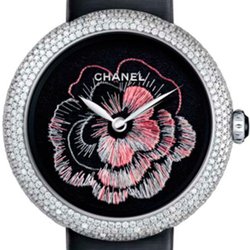 Компания Chanel представляет новую элегантную модель Mademoiselle Privé Camélia Brodé Dial
