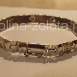 Все виды работ с ювелирными украшениями, ремонт сувениров и бижутерии.