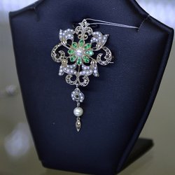 Величественный Особняк Трубецких-Нарышкиных откроет свои двери для всех желающих увидеть очередные удивительные коллекции ювелирного искусства.