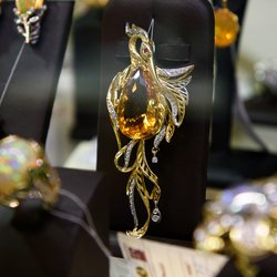 Ювелирная-выставка продажа «Сокровища Петербурга» засияют в середине лета в центре Северной столицы