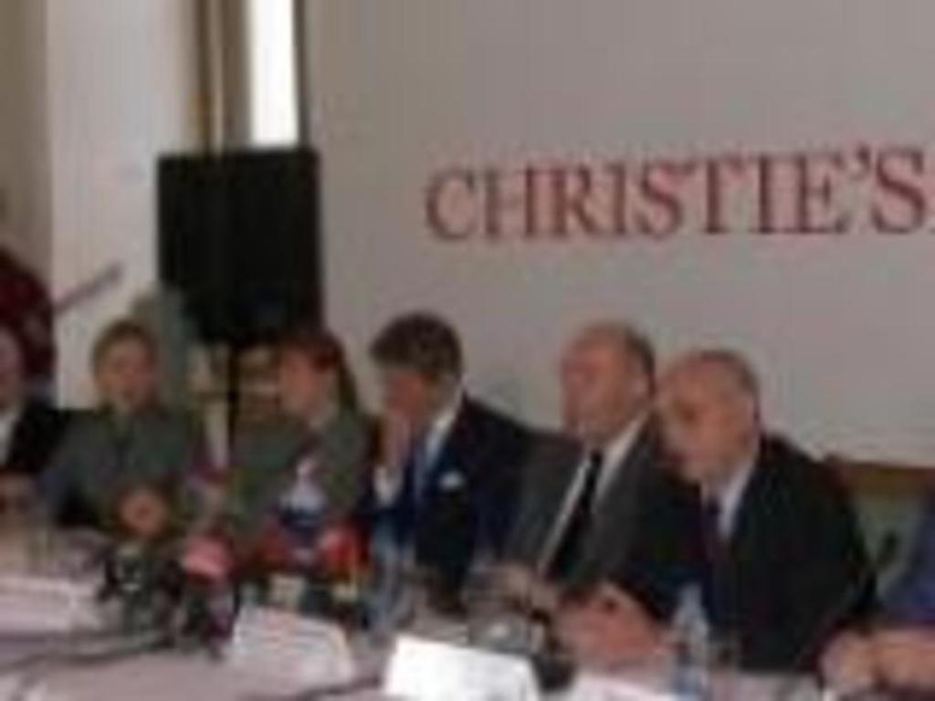 Кризис обвалил спрос на предметы роскоши