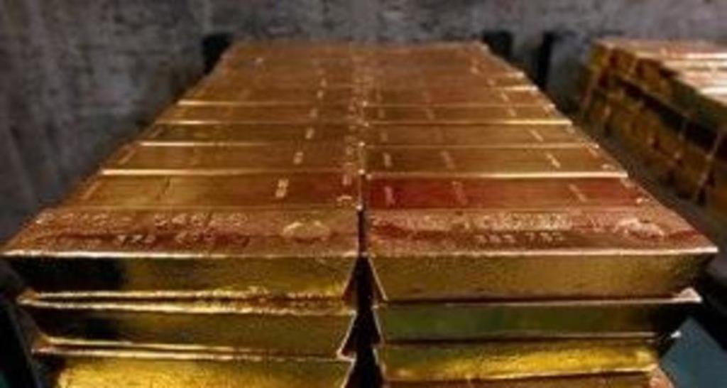 В январе 2013 г. Россия купила 12,2 тонны золота