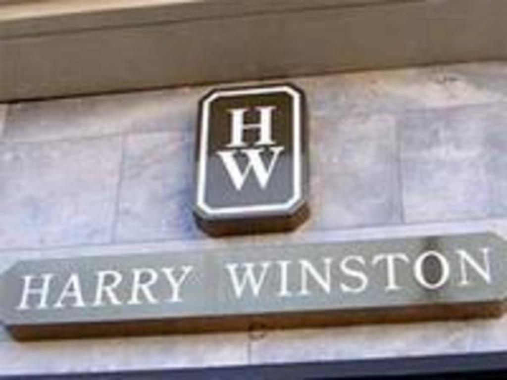 Harry Winston не собирается продавать свой розничный бизнес