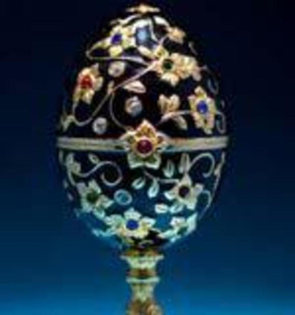 Ювелирное яйцо-подвеcка Faberge - лучшее признание в любви