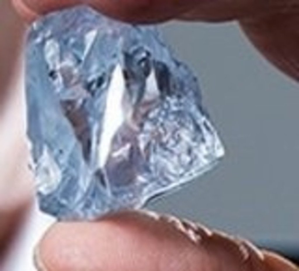 В Южной Африке найден редкий голубой алмаз весом 122,5 карат